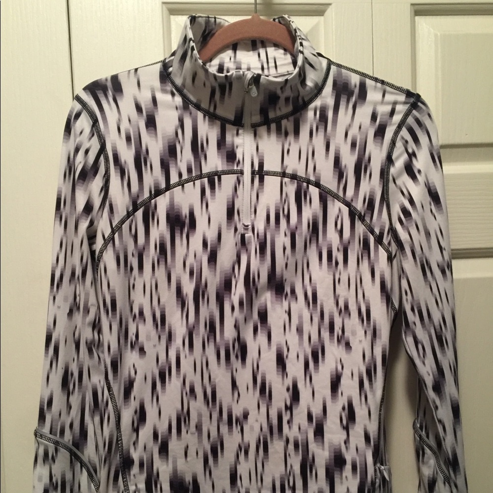 Gap fit shirt. Size small